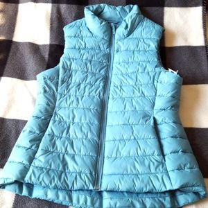 Old Navy puffer vest NWT